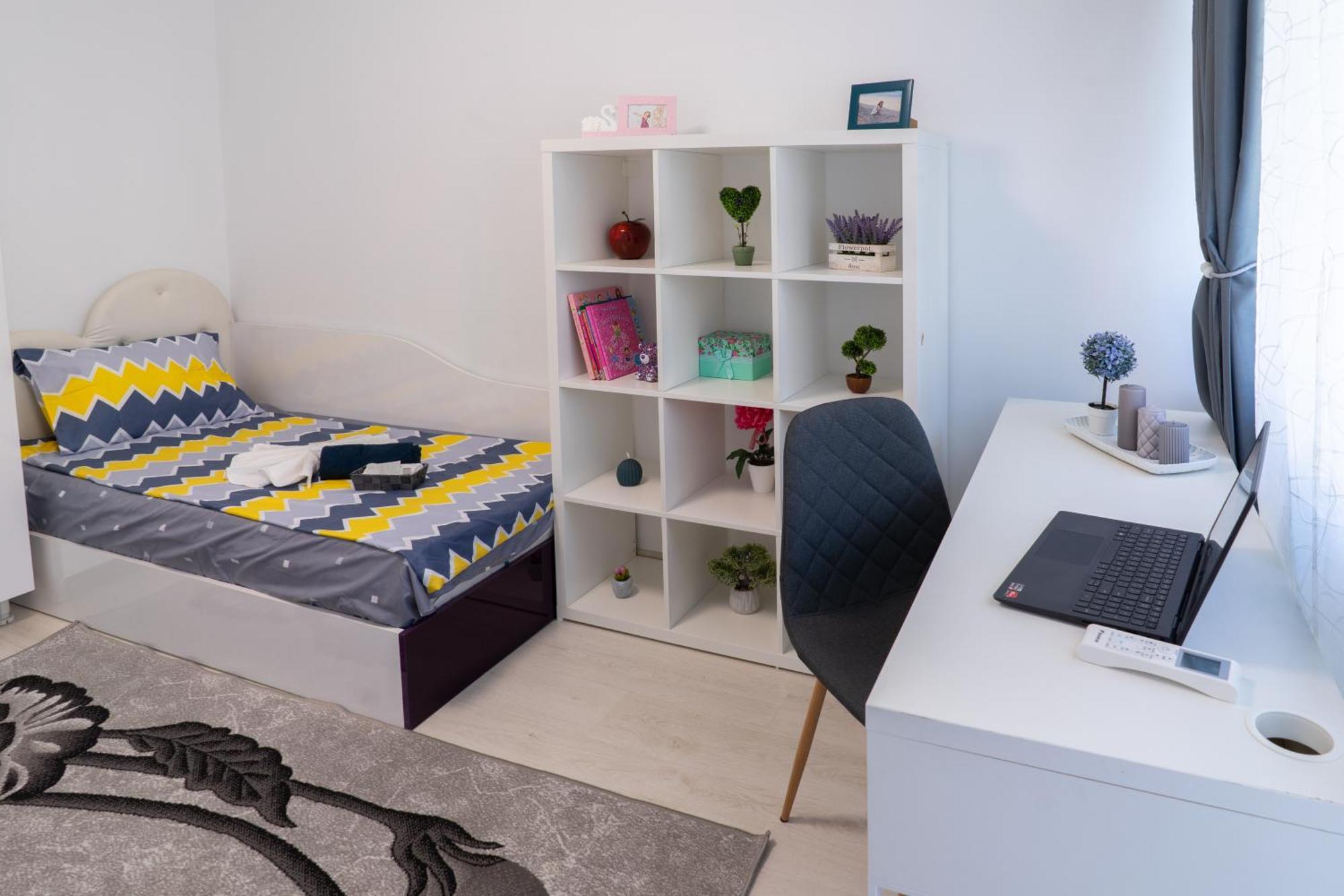 Luxury 2 Bedroom In דירה *