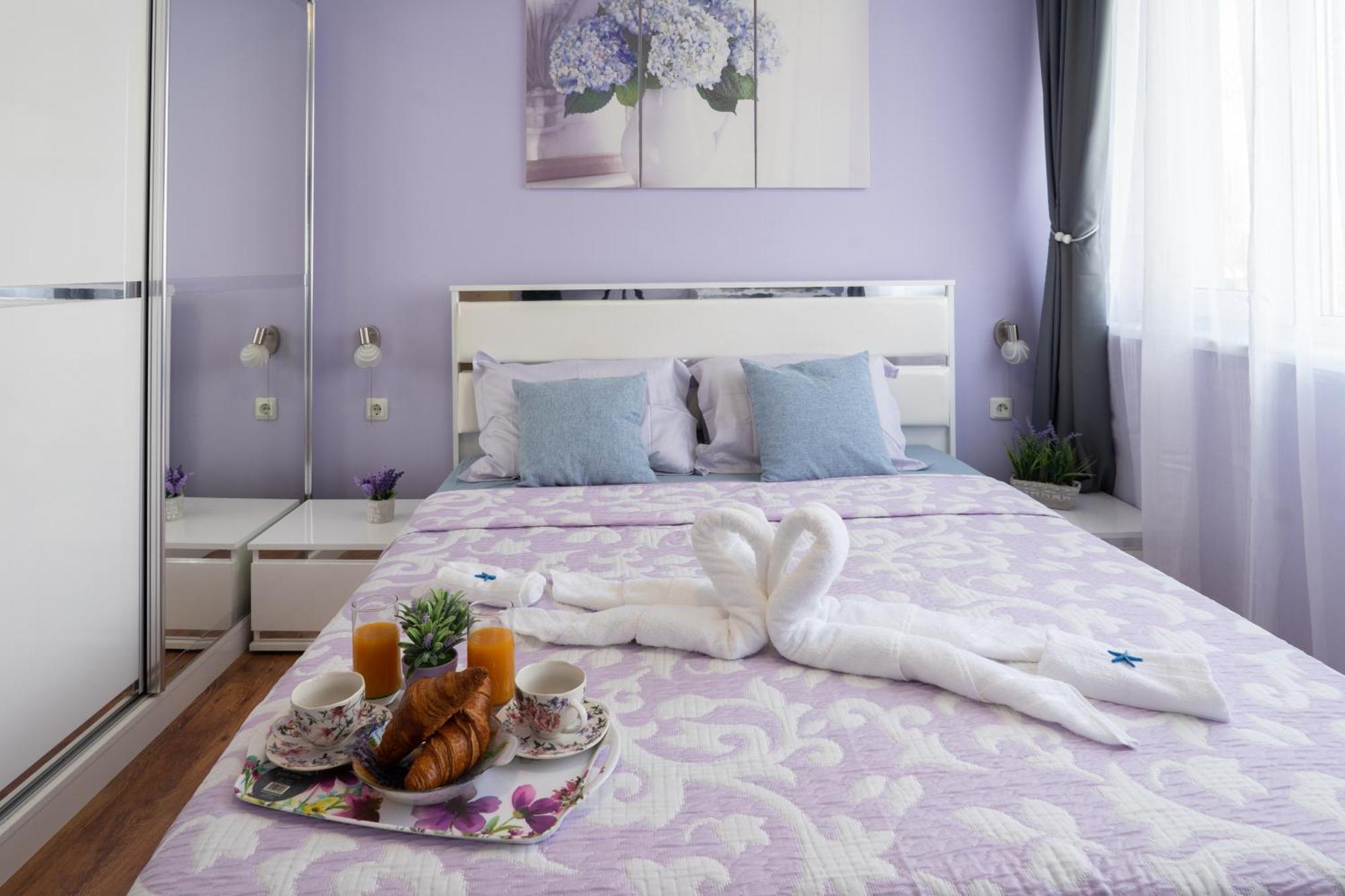 Luxury 2 Bedroom In וארנה
