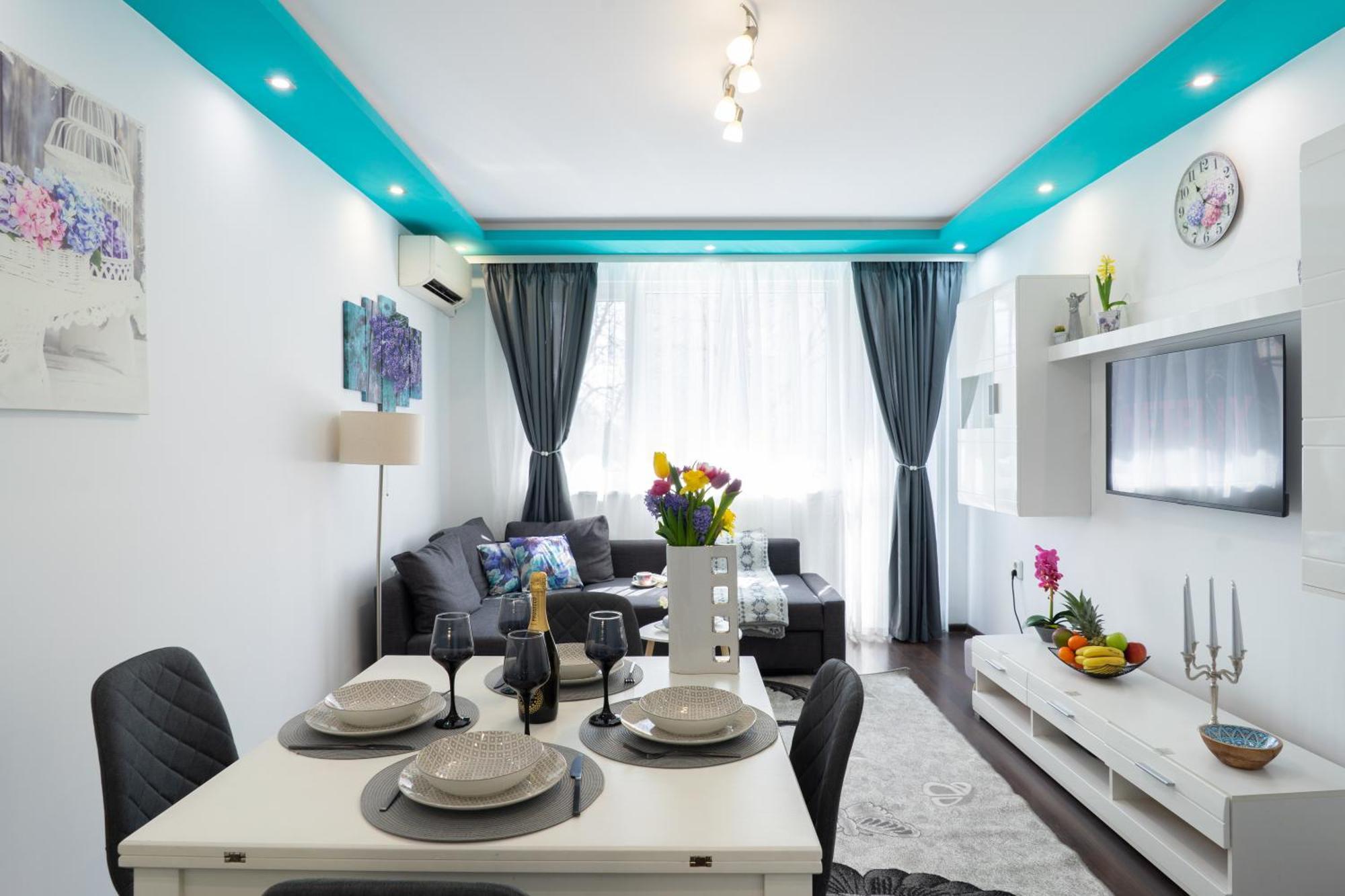 Апартамент Luxury 2 Bedroom In