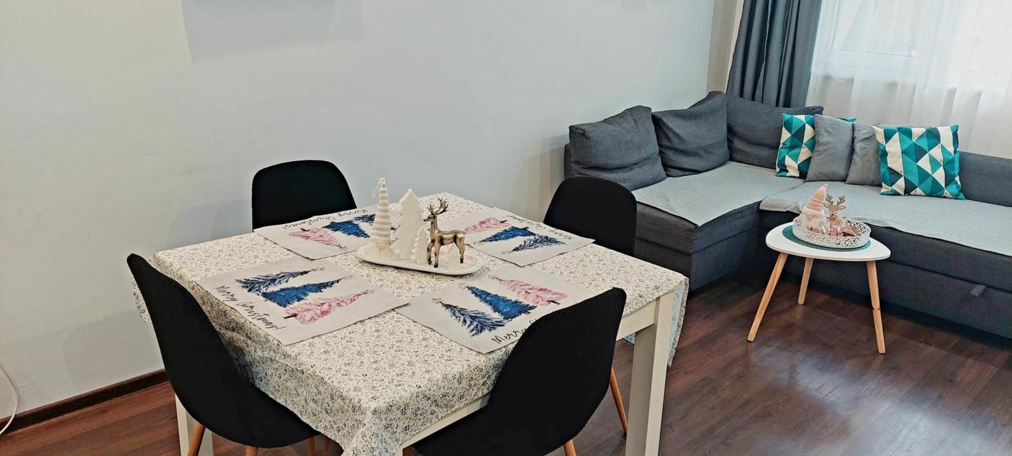 Апартамент Luxury 2 Bedroom In *